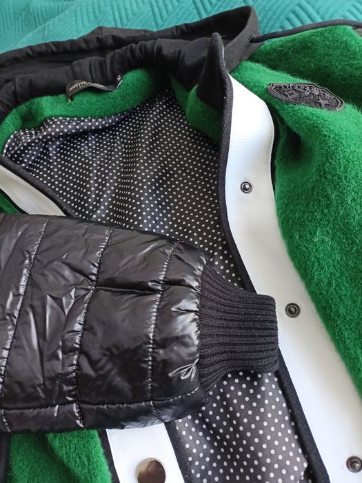 Kurtka bomberka z kapturem Motive&More XS