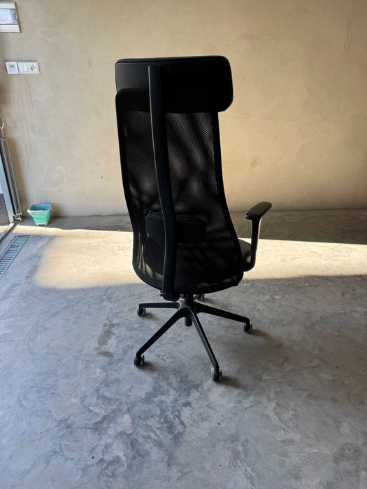 Fotel biurowy Ikea JÄRVFJÄLLET skóra naturalna