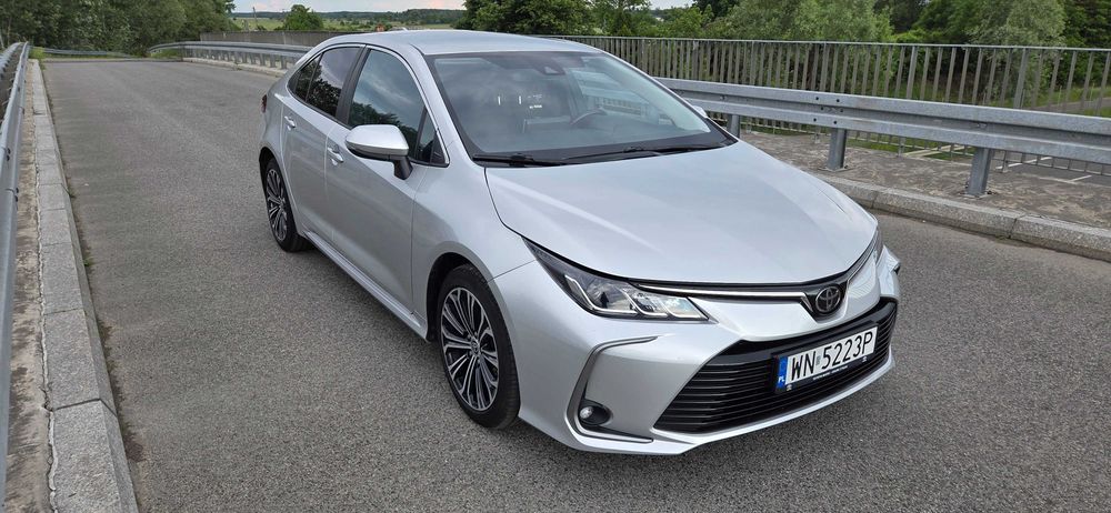 Toyota Corolla sedan