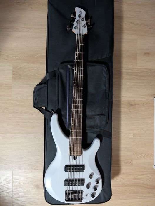 Gitara basowa Yamaha TRBX505