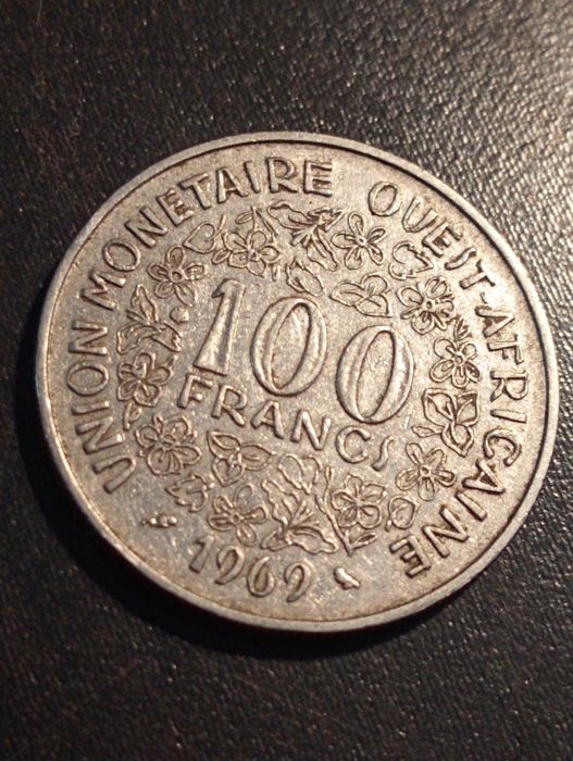 100 francos - Africa Ocidental 1969 -Niquel