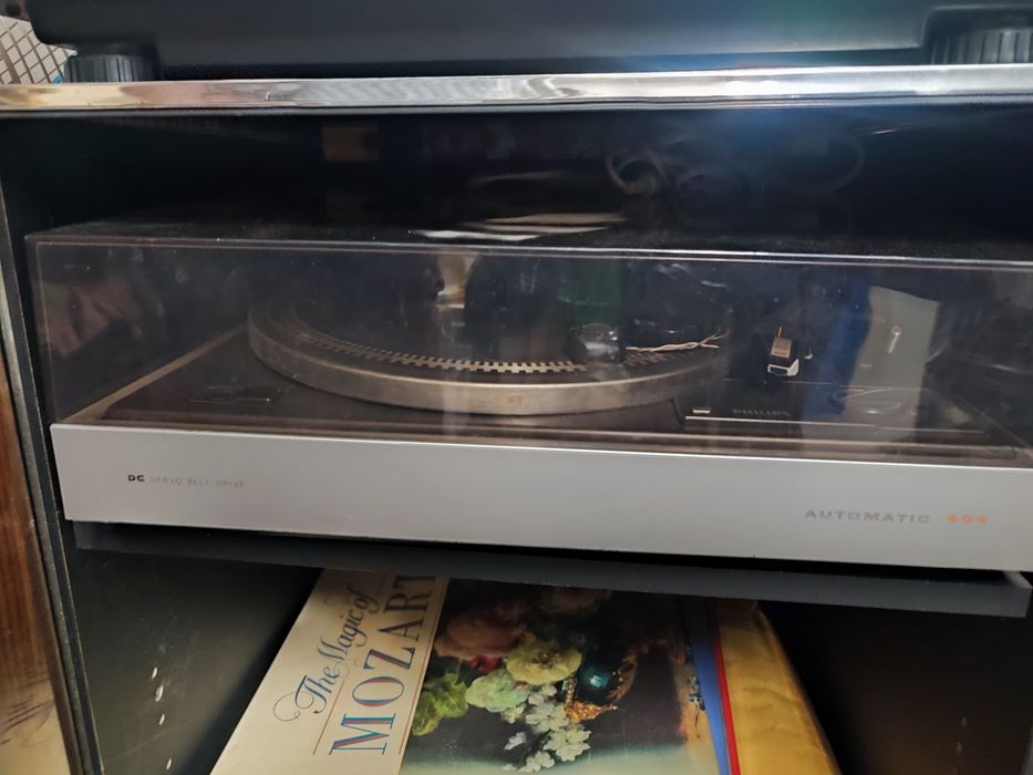 Gira disco Philips L400