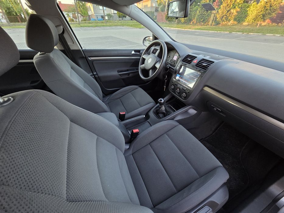 Volkswagen Golf V 5 2005r 1.4 Mpi Klima isofix  zarej. w  PL