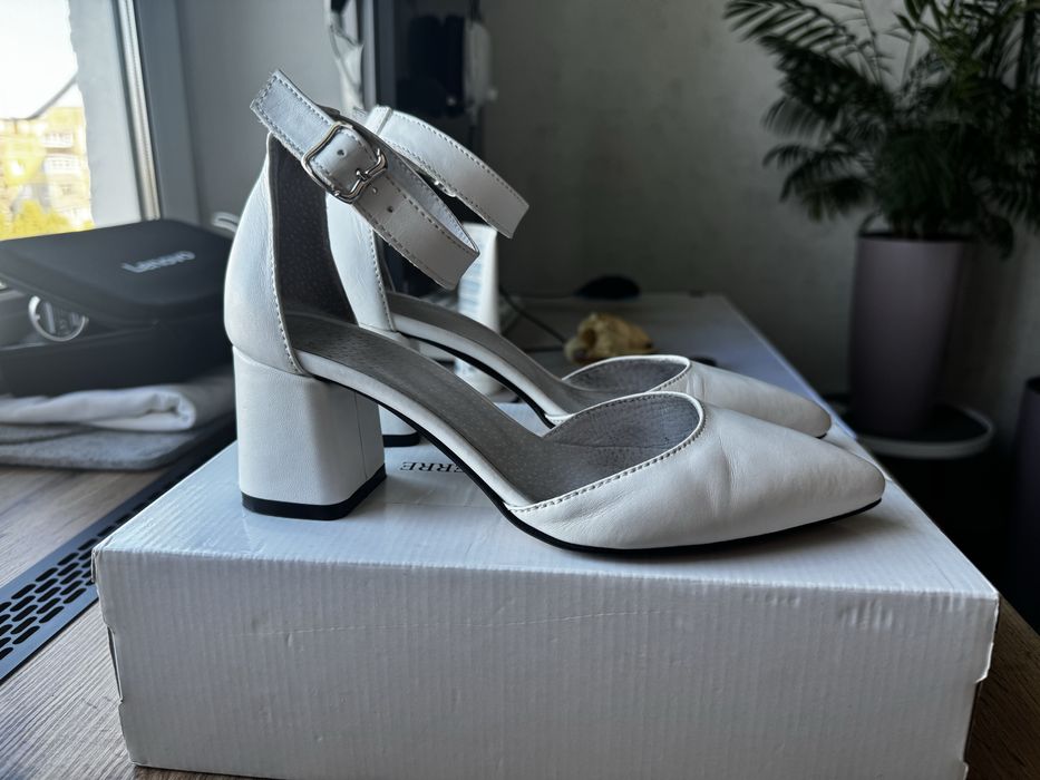 Весільні шкіряні туфлі (білі)