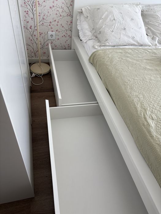 Cama + estrado+colchao+ gavetões