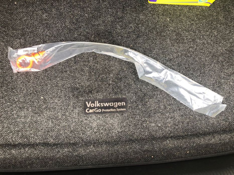 Маслянний щуп для 2.5 Passat, Jetta USA Америка 07k115611m