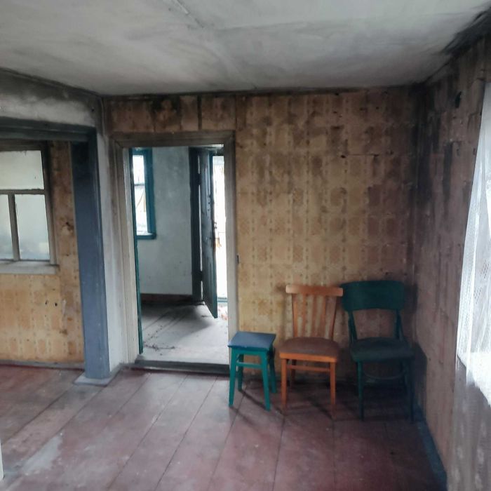 Продаж  ділянки 40 соток з хатою, с. Жукин,