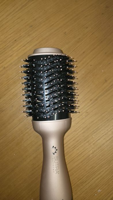 Escova eléctrica de alisamento