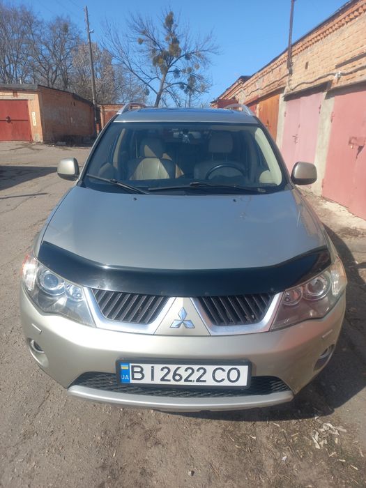 Продам Mitsubishi Outlender