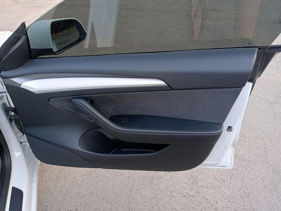 Tesla Model 3 Performance