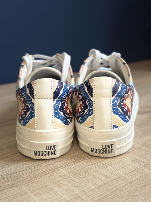 Sneakersy Love Moschino