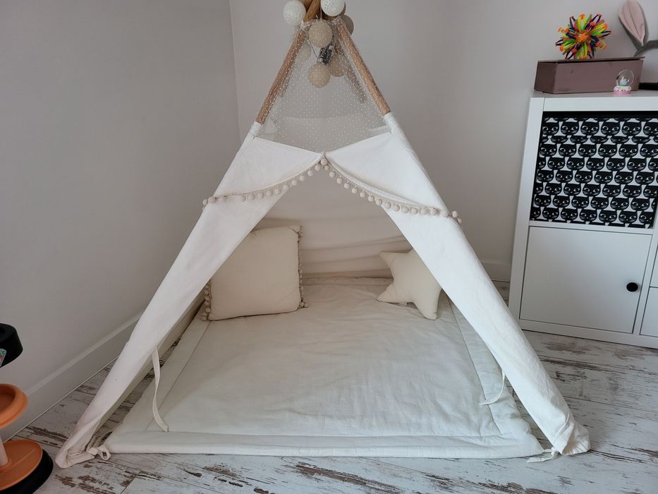 Namiot tipi + 2 poduszki