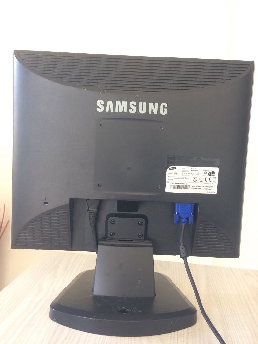 Samsung SyncMaster 913V Monitor, 19", PC/Computer Display64409441560321122