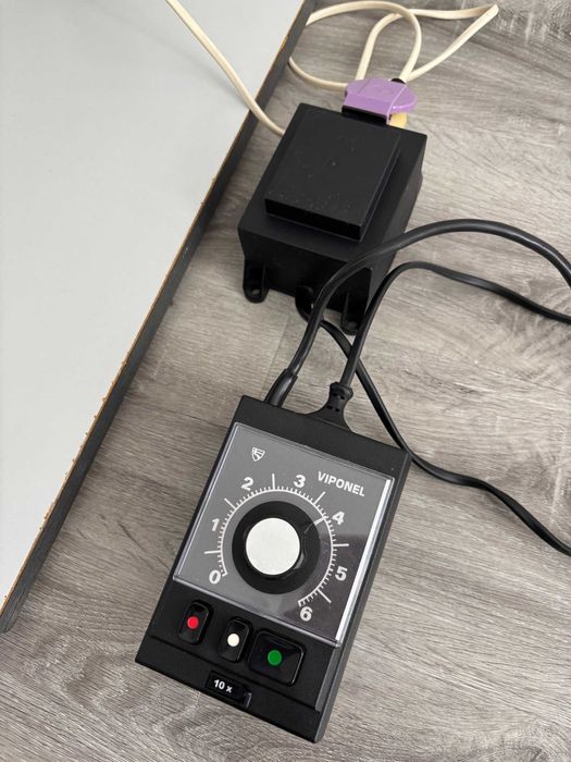 Estúdio de fotografia analógica e máquina Nikon F80