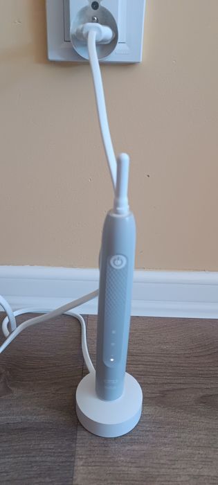 Szczoteczka do zębów elektryczna