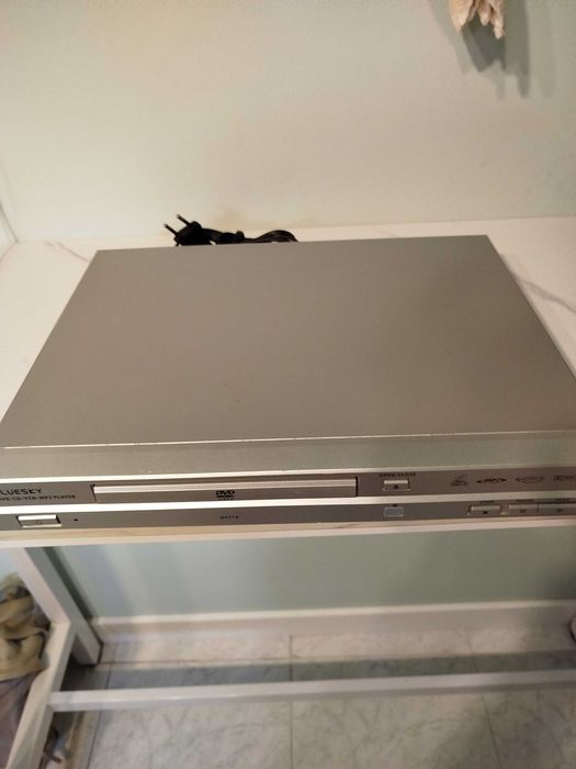 Bluesky DVD player, operational without remote control.