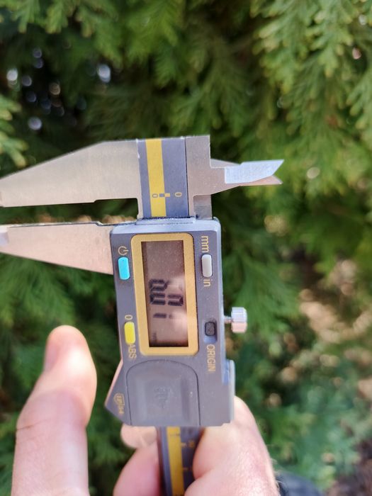 Sprzedam felgi 18"z oponami