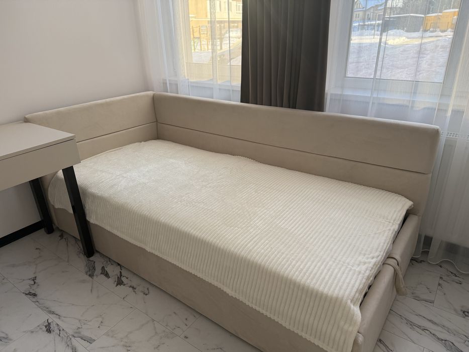 Ліжко для дитячоі кімнати кутове