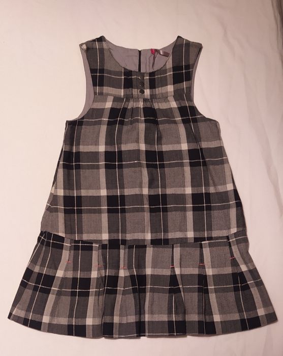 Vestidos Como Novos. 5 Anos