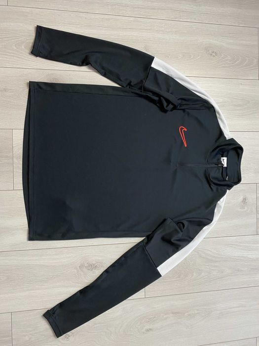 NIKE Dri Fit r.M oryginalna bluza sportowa męska stan BDB jak nowa