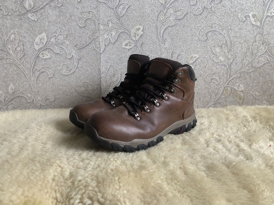 Гортайте фото, купа волонепроникних черевиків Karrimor GoreTex 40-47