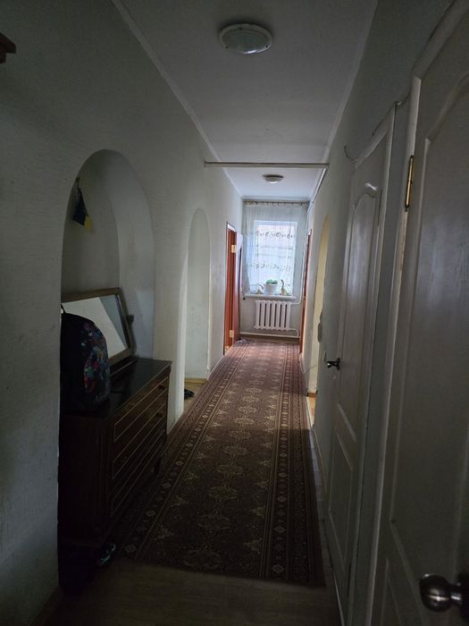 Продаж цегляного будинку.