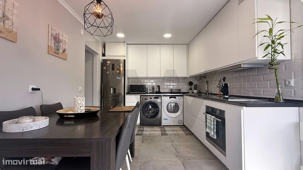 Moradia Isolada T3+1 com piscina e cozinha alentejana na Quinta do Con
