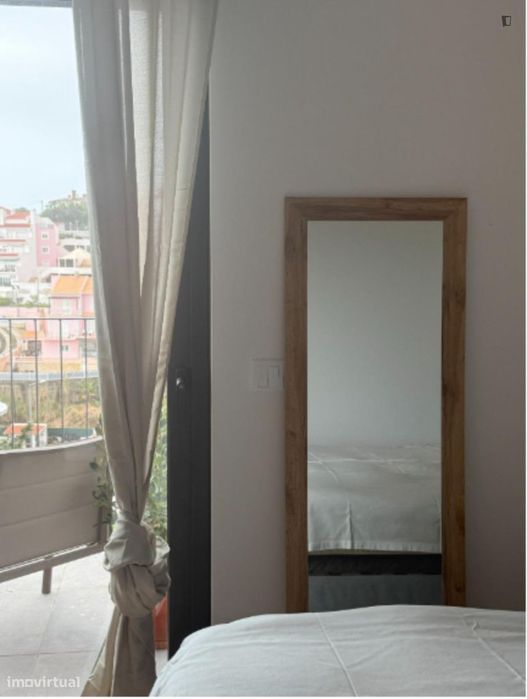 Quarto - localizado em Mafra