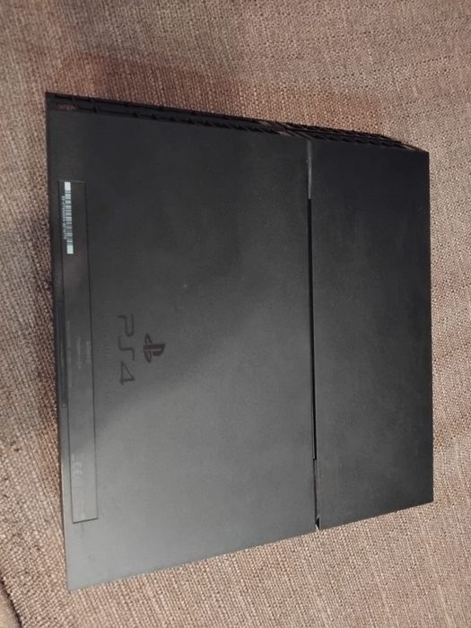 Playstation 4 fat