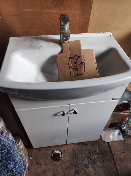 Тумбочка для ванной.