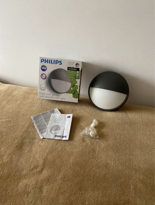 Aplique / candeeiro de parede para exterior, NOVO - marca Philips