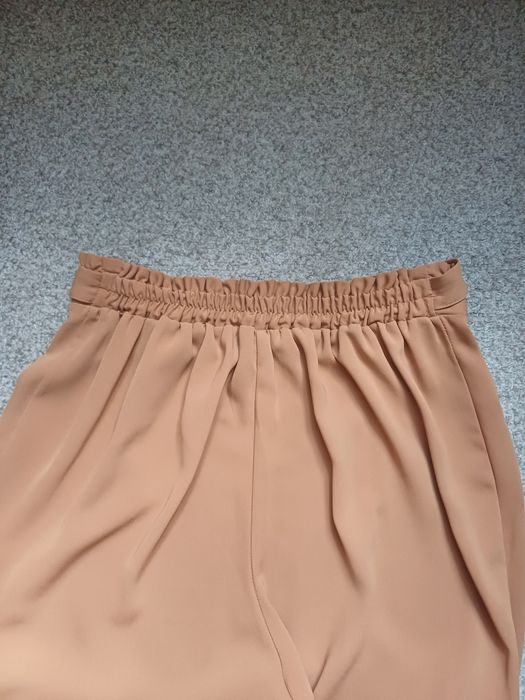 Жіночі широкі вкорочені брюки Primark