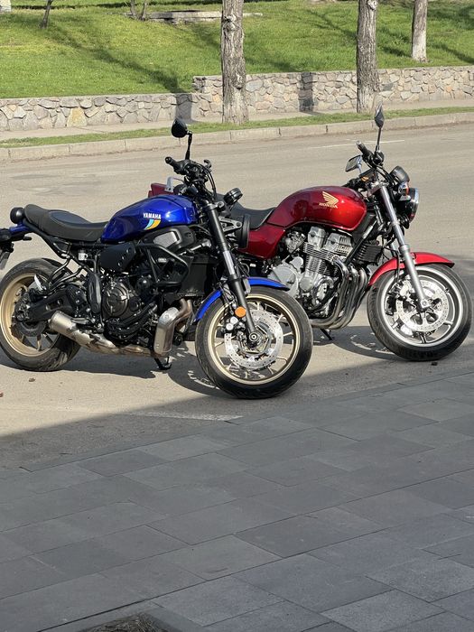 Продам свій Honda CB 750