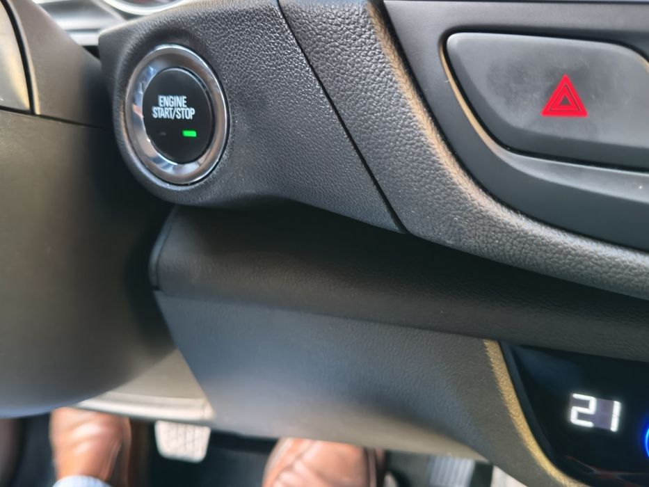 Opel Insignia 1.6 110cv Preto