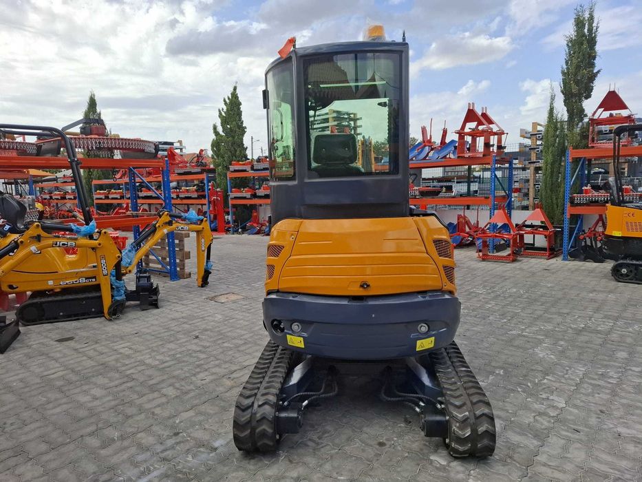Giratória CAPTOK CK30 2.2 TON nova | 2026 | Cabinada