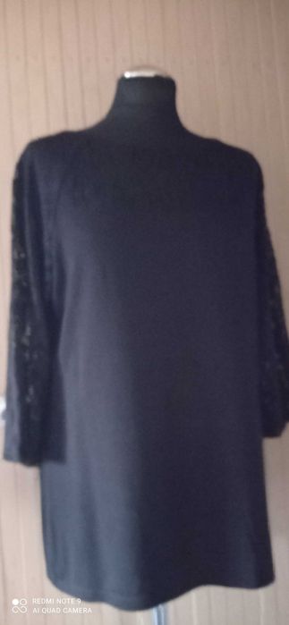 Ładna czarna bluzka damska z 3/4 koronkowym rękawem w rozm. 44