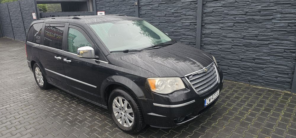 SKUP AUT Inowrocław Chrysler Grand Voyager 2010r Automat 7-