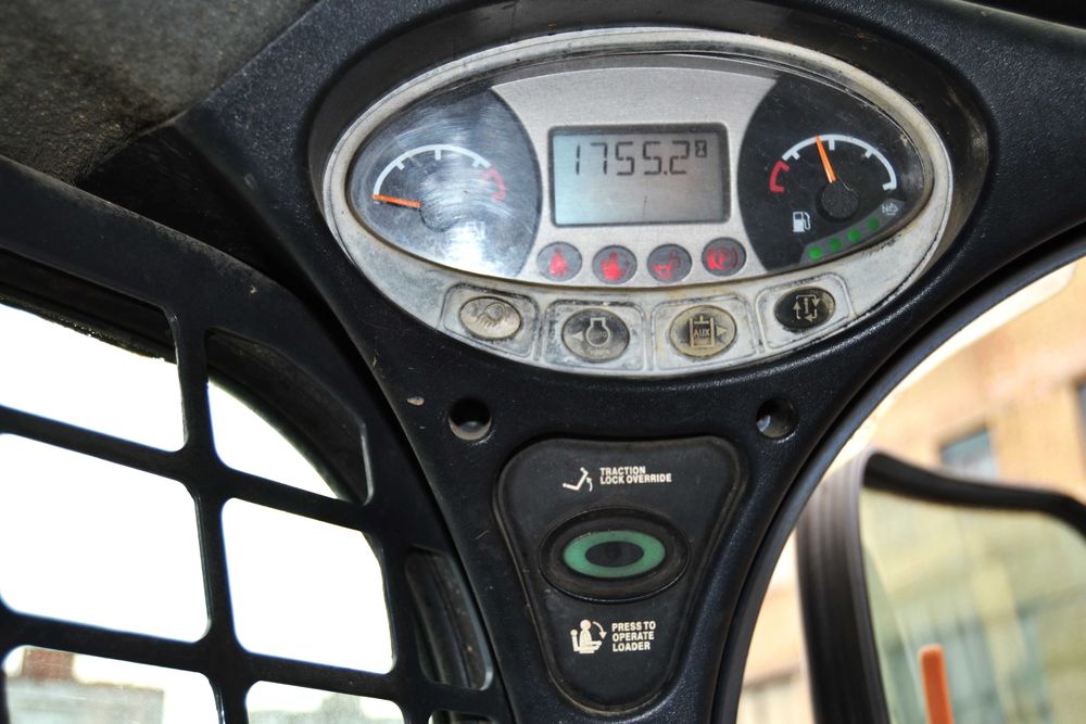 Минипогрузчик BOBCAT T750, 2015 г.в., состояние идеальное!