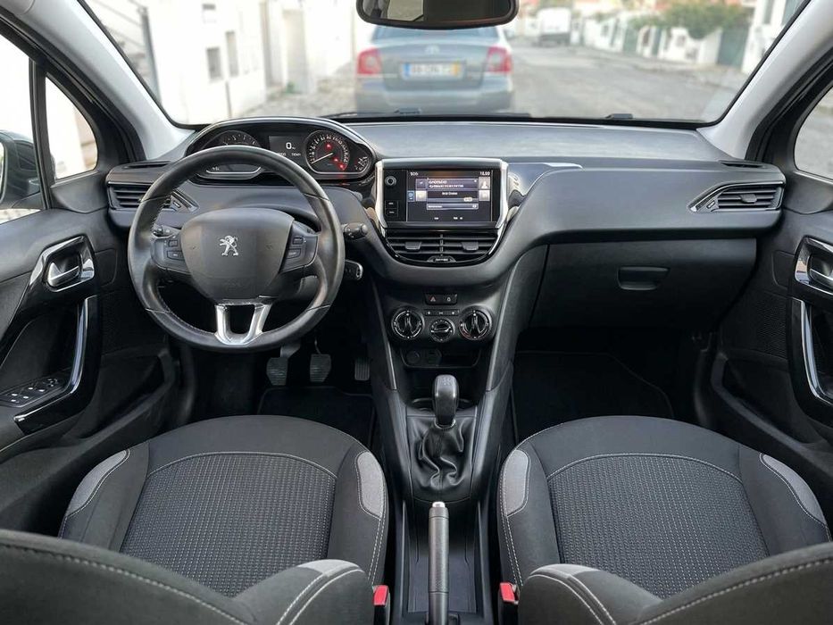Pegeout 208 Active 1.2 Puretech 82 CVM5