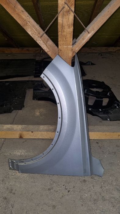 Крило ліве ауді q7 4m колір lc9x в ідеальному стані