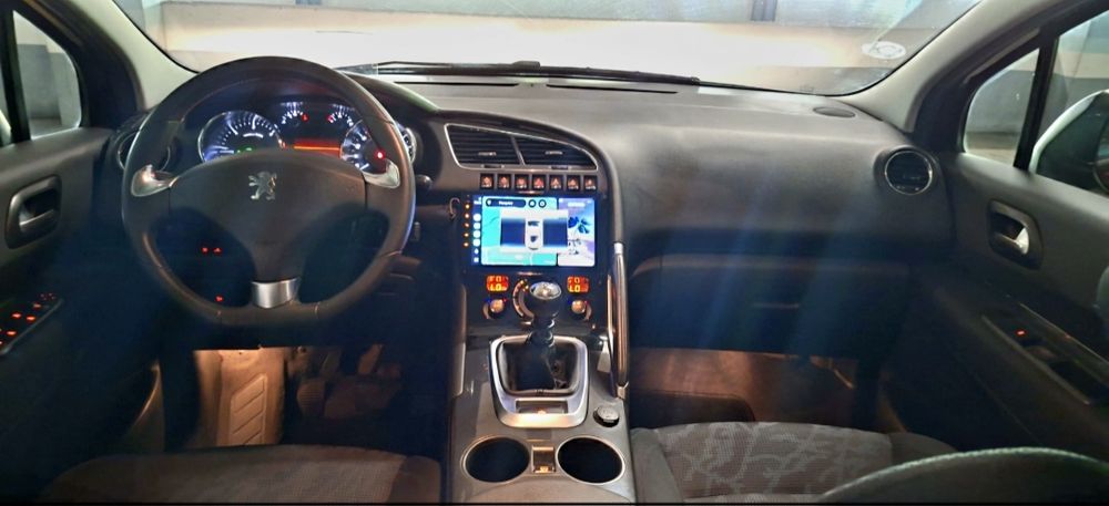 Peugeot 3008 1.6HDI 110cv Full Extras