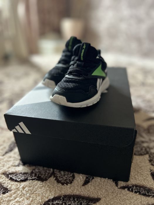 Взуття дитяче кеди , сандалі , кросівки пінетки adidas nike next skechers weestep