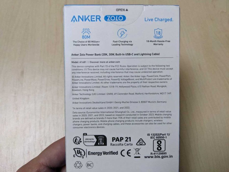 Павербанк Anker ZOLO A1681 20000 мАч 30 Вт Type-C / Lighting кабеля