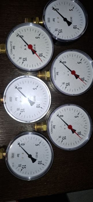 Manometry 10 i 16 bar