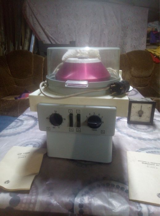 Центрифуга лабораторна опн-8 нова з паспортом