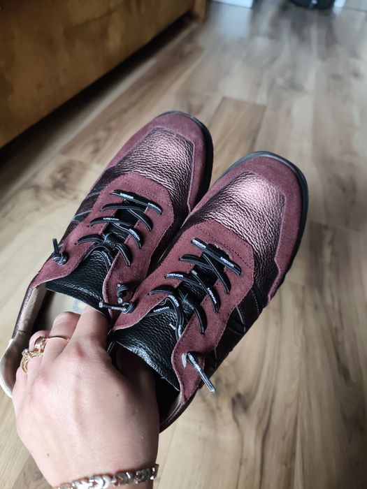 Buty sneakersy hiszpańskie