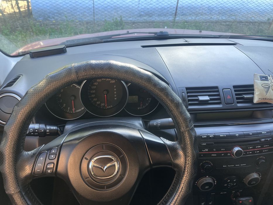 Продам Мазда 3 бк 2005 гола автомат 1.6 бензин