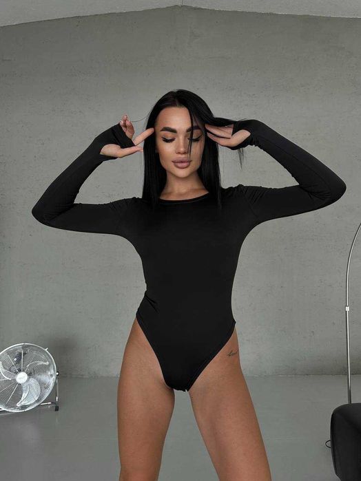 Жіноче боді з вирізом під палець боди з рукавом
