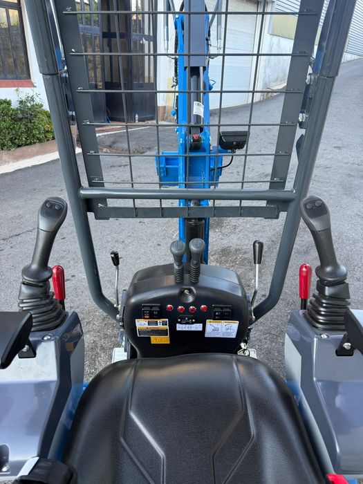 Mini Escavadora Rippa R13 Pro