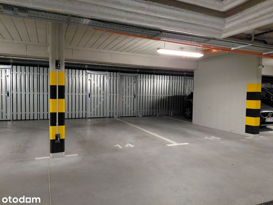 Miejsce parkingowe i komórka w garażu podziemnym - Grzegórzecka 79D - Widok 3